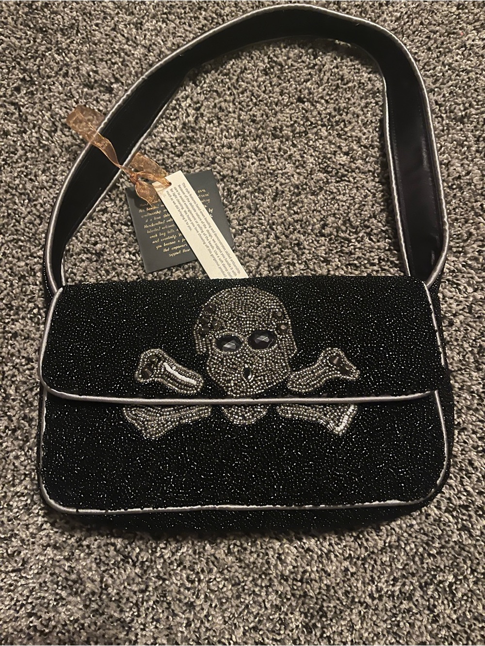 Skull and crossbones beaded purse